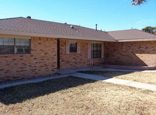 1203 W Taos St, Hobbs, NM 88240