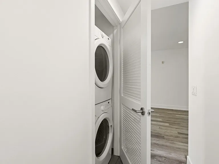 In-Suite Washer & Dryer
