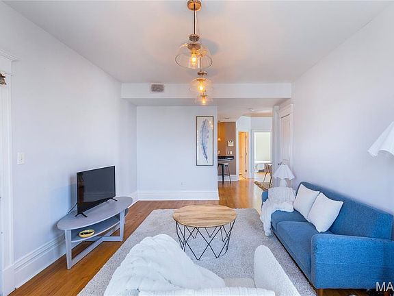 5th image of 541 Rosedale Ave APT 202