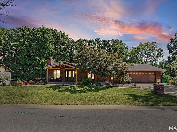 2nd image of 511 Rebecca Dr