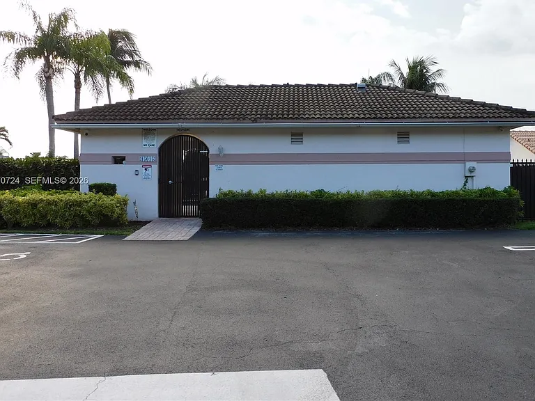 14271 SW 150th Ave — Photo 8