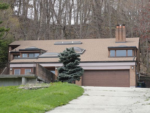 2nd image of 37 Meadowcliffe Dr