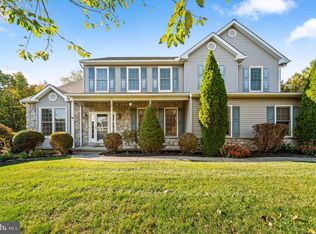 657 Heritage Dr, West Chester, PA 19382