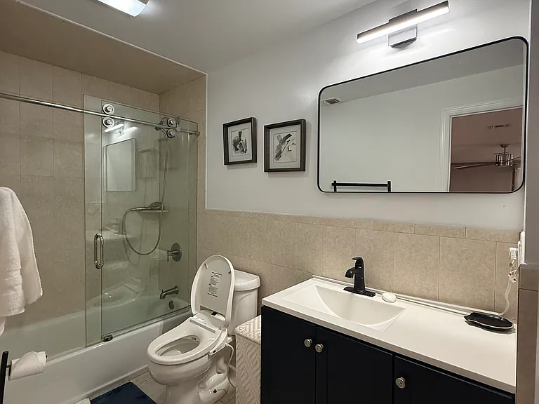 521 Lawn Ave — Photo 3
