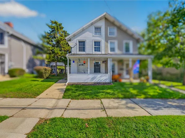3124 N 3rd St, Whitehall, PA 18052