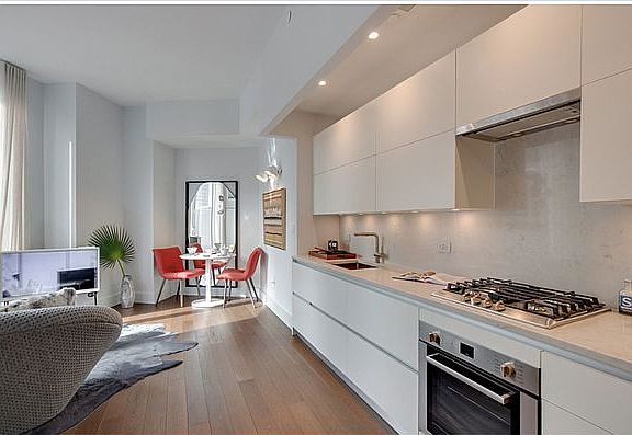 3rd image of 222 E 44th St APT 40M