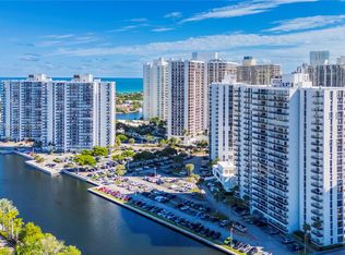 3701 N Country Club Dr APT 1609, Aventura, FL 33180