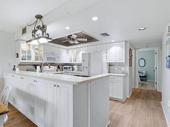 3rd image of 6800 Placida Rd #Townhouse 4