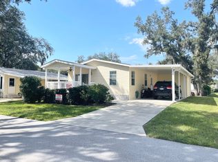 38031 Woodside Ln, Zephyrhills, FL 33542