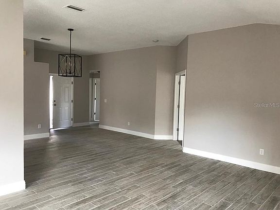 4th image of 6869 Moorhen Cir