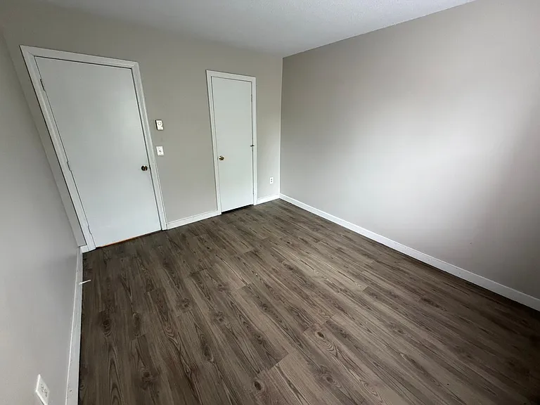 828 Chicopee St — Photo 12