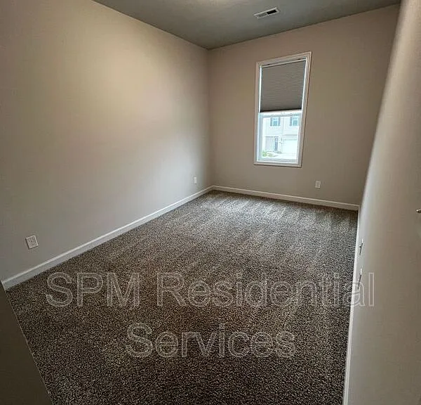 407 Vandemere Ct — Photo 14