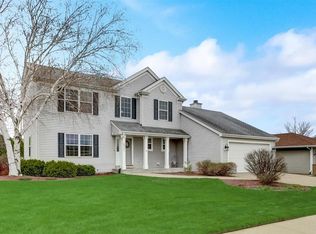 8701 Camelot Trce, Sturtevant, WI 53177