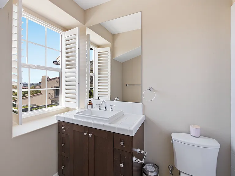 138 Mayflower St — Photo 37