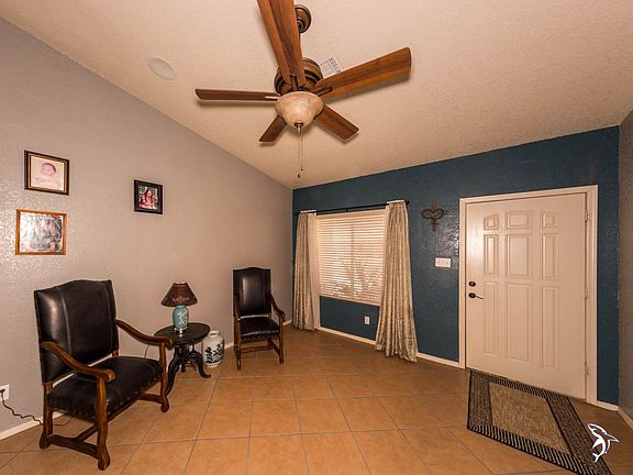 3rd image of 4124 S Jasmine Ave