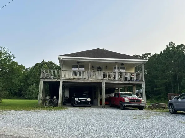 1540 Quail Cv, Bay Saint Louis, MS 39520