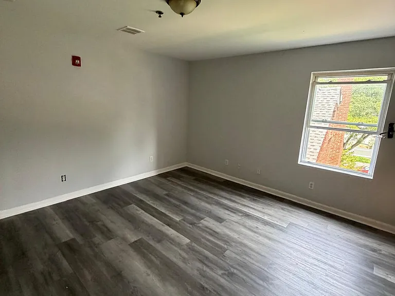 428 Jefferson Ave #2B — Photo 4