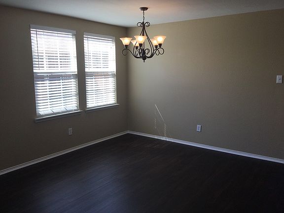 4th image of 4661 Mountain Oak St