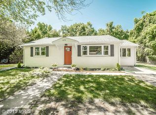 679 Powhatan Beach Rd, Pasadena, MD 21122