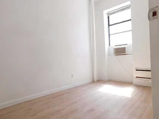 Rented by Corcoran | media 11