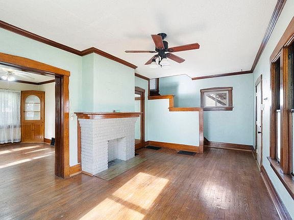 5th image of 1717 Forest Ave
