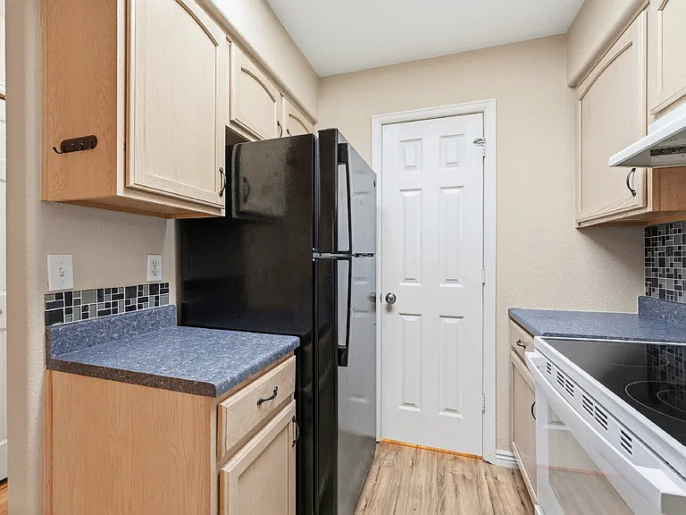 8196 S Fillmore Way — Photo 5