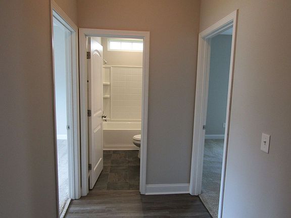 5th image of 32 Wythe St
