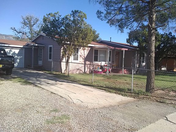 2nd image of 1512 Hawaii Ave