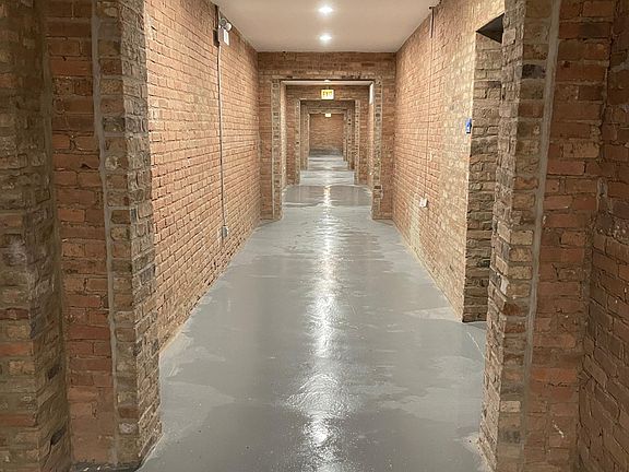 2nd image of 4400 S Drexel Ave #104