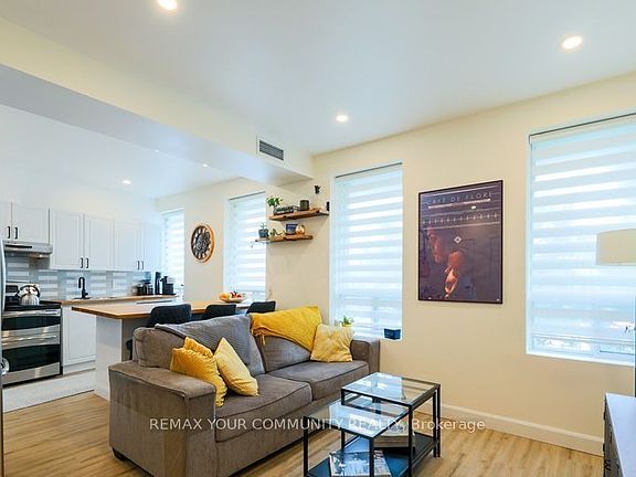 5th image of 2874 Keele St #405