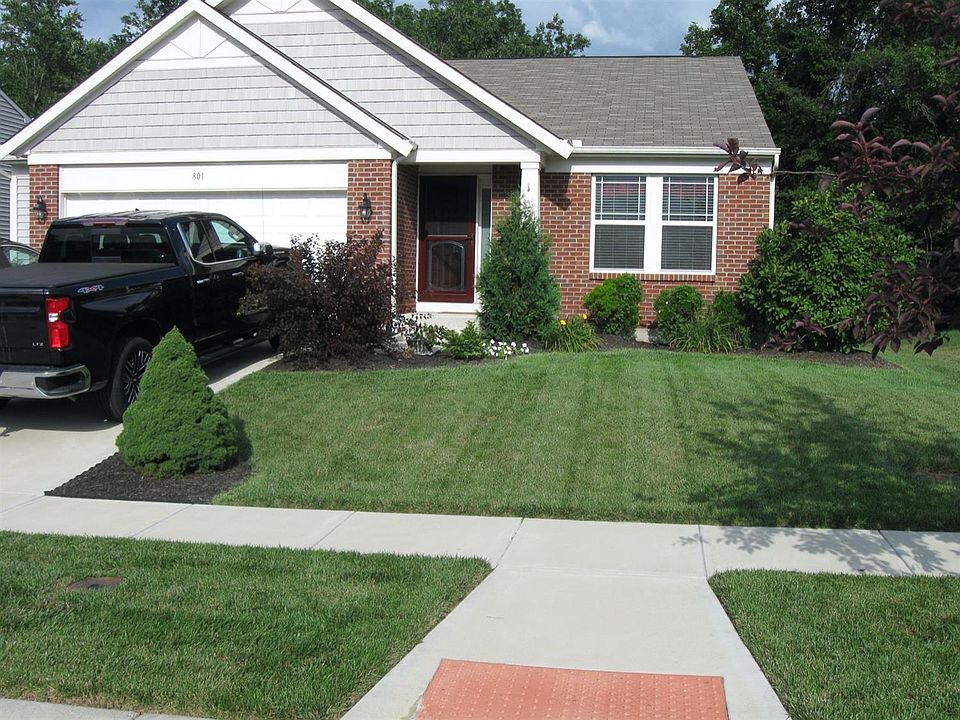 1st image of 801 Emerald Dr