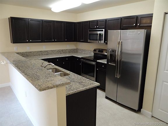 3rd image of 22401 SW 88th Pl #427