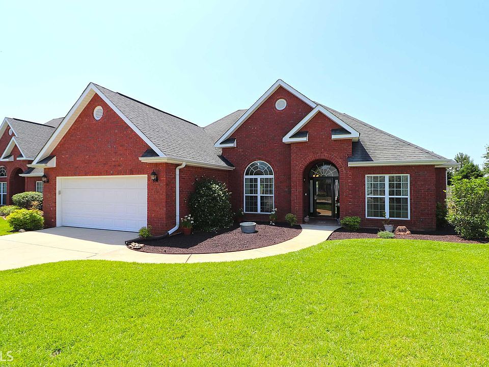 1st image of 233 Sedgebrooke Dr