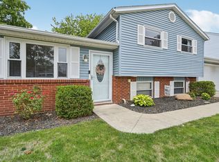 407 Parkdale Dr, West Jefferson, OH 43162