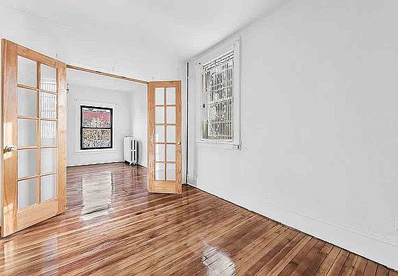3rd image of 158 Hicks St #18/19