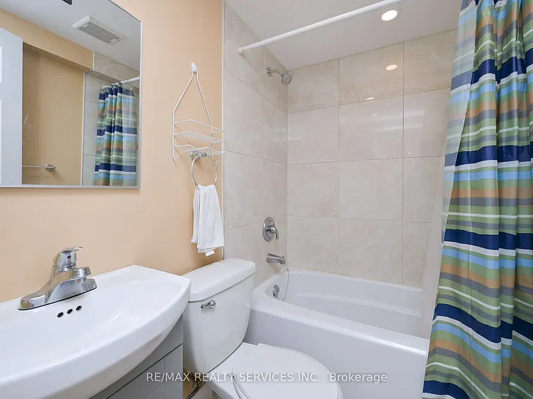 42 Brambirch Cres — Photo 16