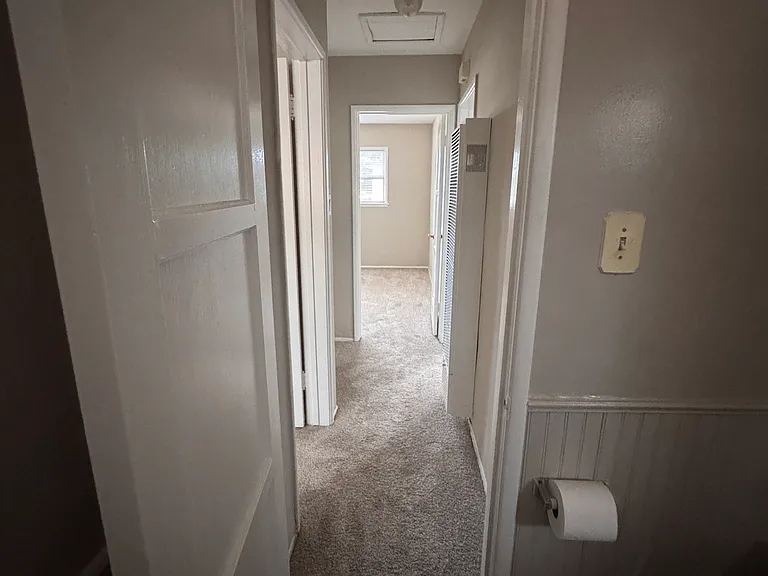 Bathroom with view of the hallway