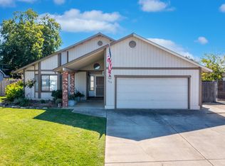 1519 Whistling Dr, Redding, CA 96003