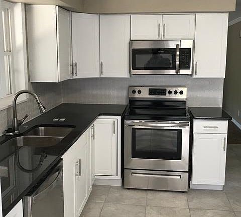 4th image of 5589 Antoninus Dr