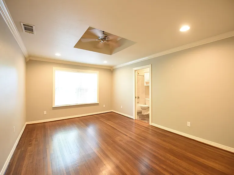 5606 Stanford Ave — Photo 9