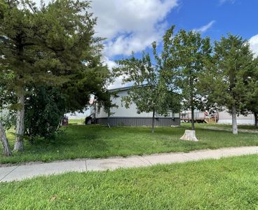 1918 E Park St, Pierre, SD, 57501