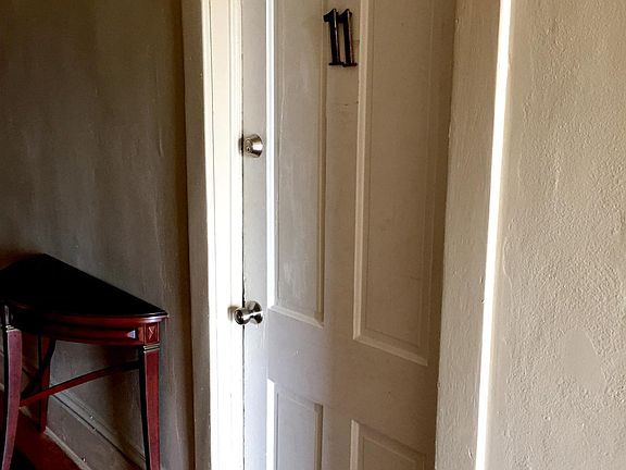 3rd image of 1329 Saint Andrew St APT 11