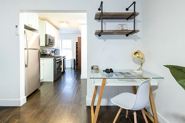 Rented by Finest Furnished LLC | media 28