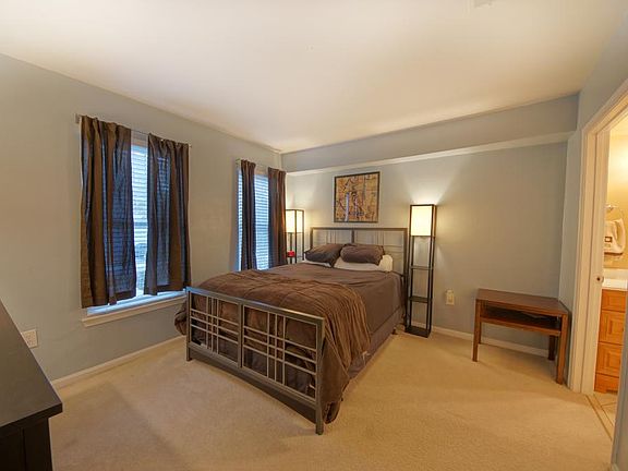5th image of 4525 Superior Sq