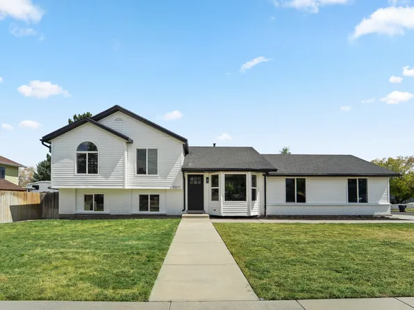 5571 S Dale Amour Dr, Kearns, UT 84118
