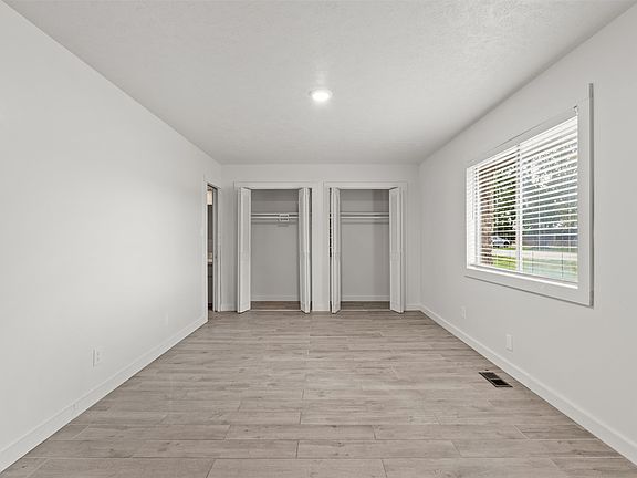 5th image of 2401 Grandview Ave