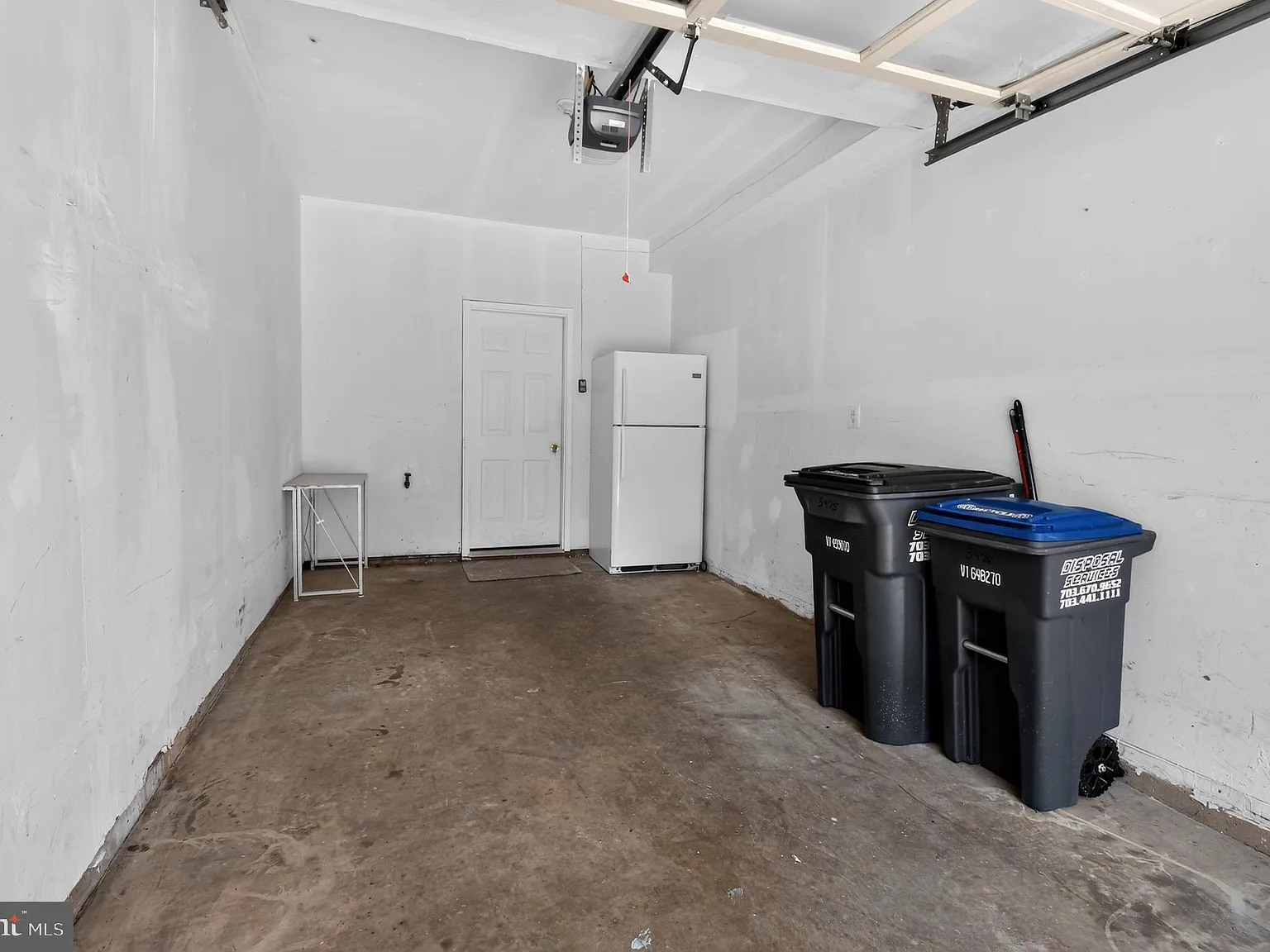 Glen Oaks Condo — Photo 4
