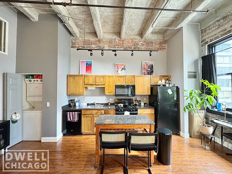20 N State St #912 — Photo 3