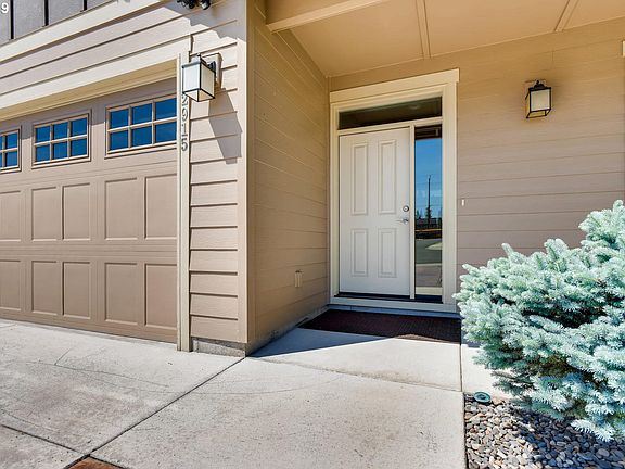 2nd image of 2915 NE 125th Ct