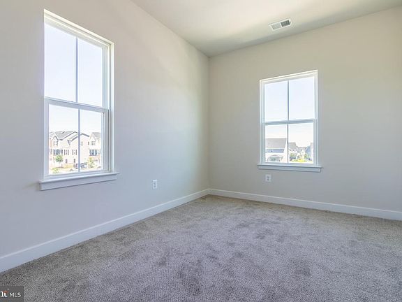 2nd image of 8100 Primrose Ln